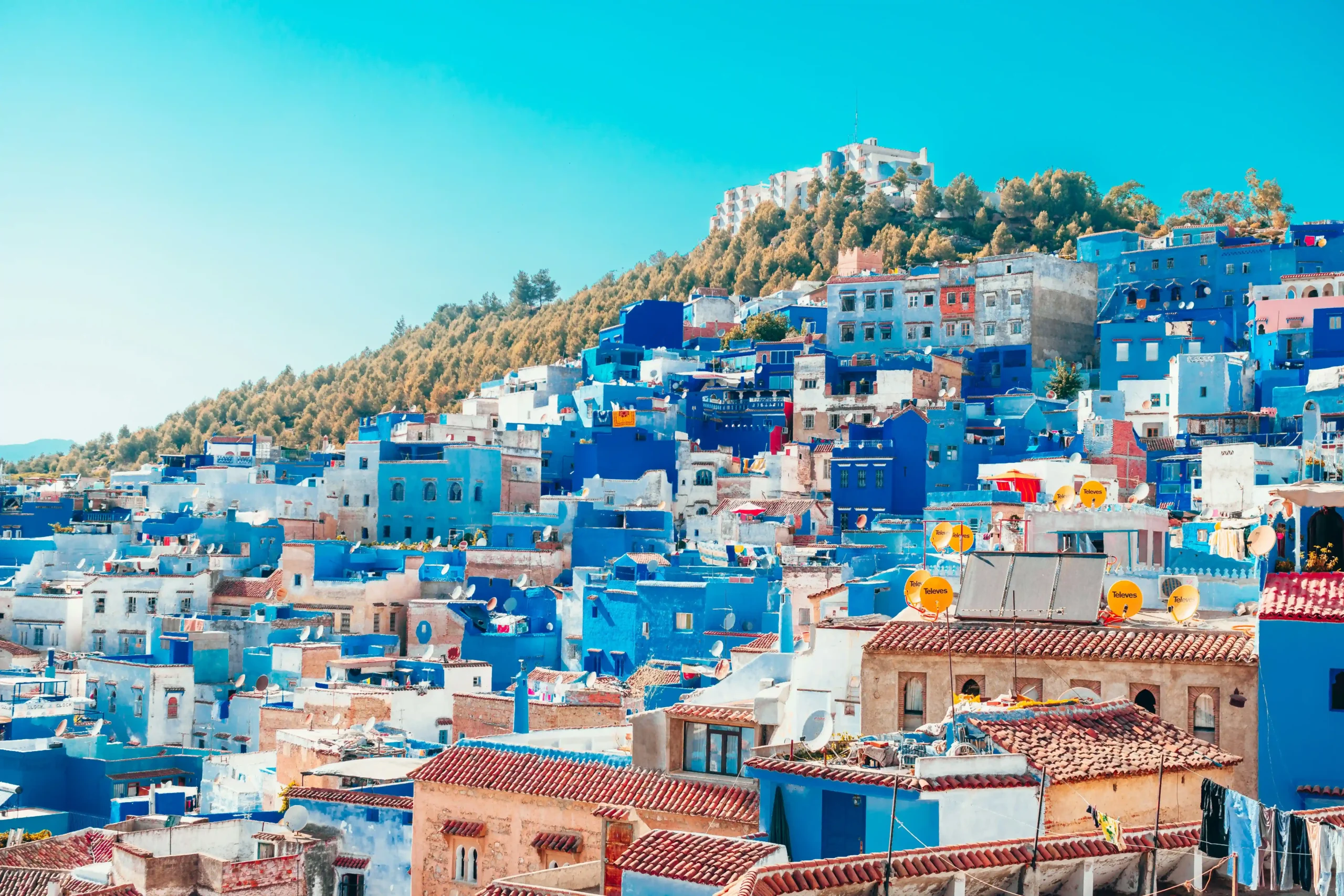 Fes or Chefchaouen? The Best City for Your First Trip